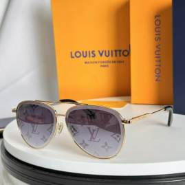 Picture of Louis Vuitton Sunglasses _SKUfw74861753fw